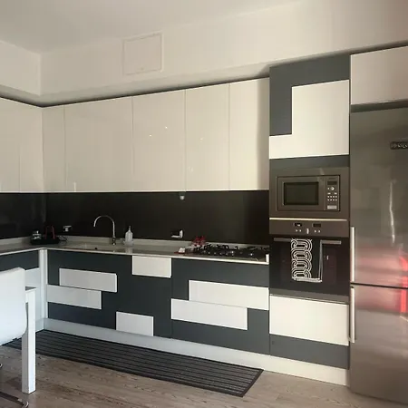 Rembrandt Luxury Apt San Siro Fiera Ippodromo Centro-3